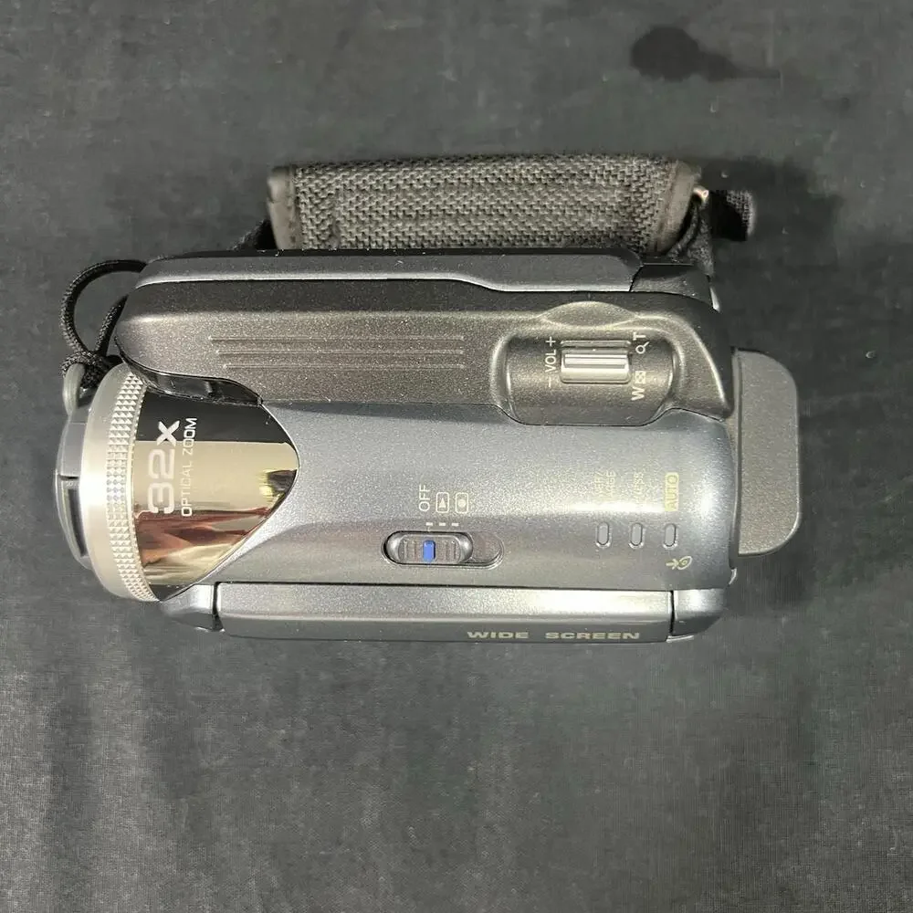 JVC Everio GZ-MG27U 20GB Camcorder w/Charger,  Battery, Remote